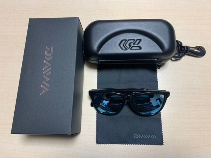 ☆ダイワ TLX017 トゥルービュースポーツ シルバーミラー 美品！ TLX