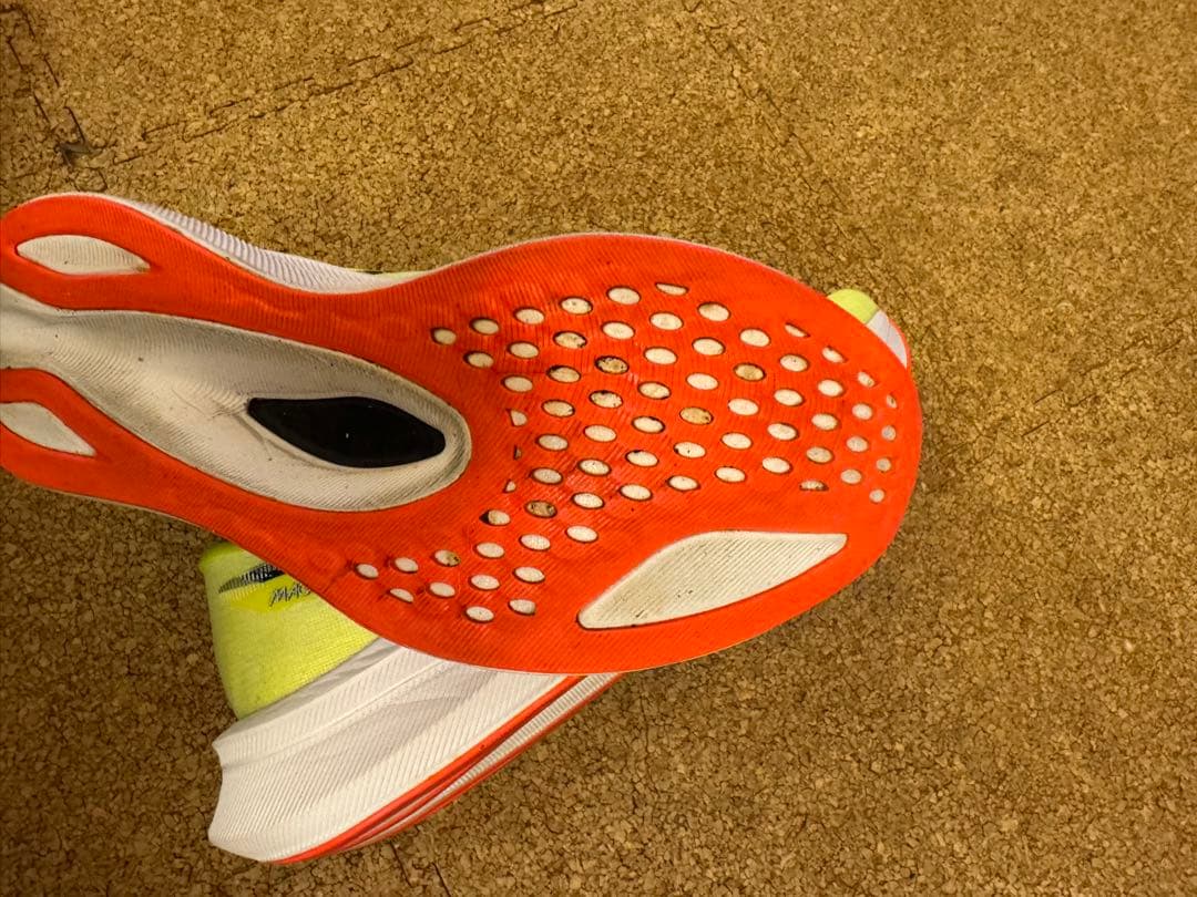 ASICS マジックスピード4 イエロー　26.5cm