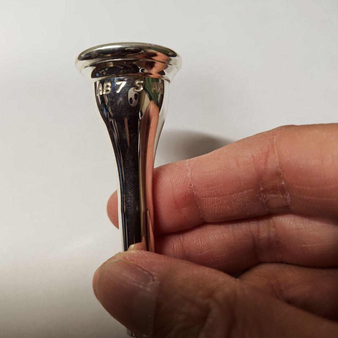 ウィリーズ フレンチホルンマウスピース AB7 銀メッキ ウィリーズ フレンチホルンマウスピース AB7 銀メッキ