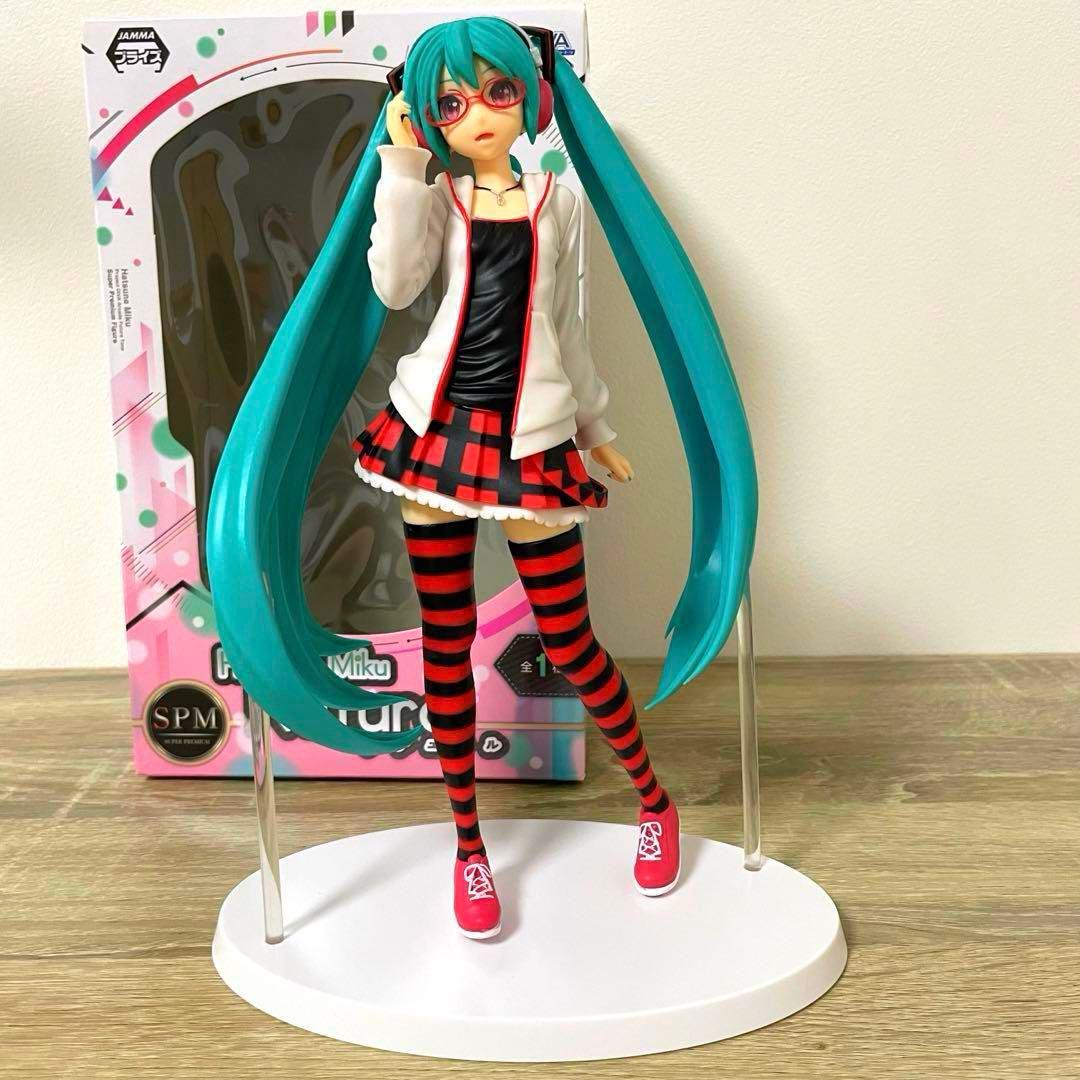 初音ミク スーパープレミアムフィギュア SPM “ナチュラル” - メルカリ