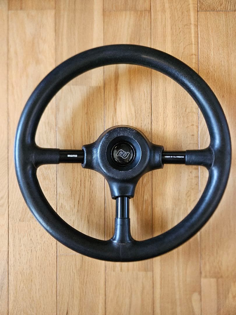 MOMOステアリング ポルシェデザイン ポルシェ デザイン モモ momo 本革