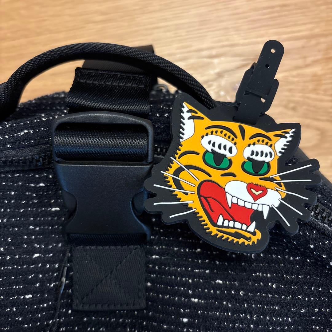 Onitsuka Tigerスラブ織りリュックオリジナル虎モチーフチャーム付き
