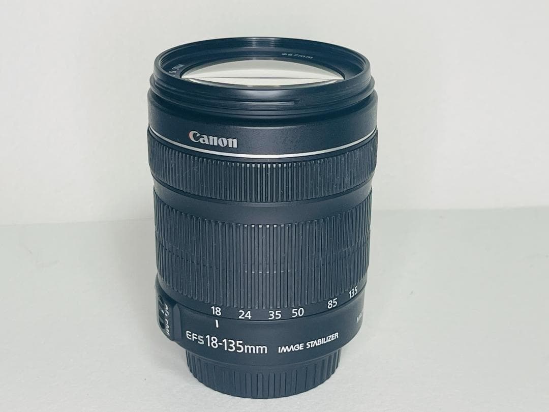 ★美品★Canon EF-S 18-135mm F3.5-5.6 IS STM