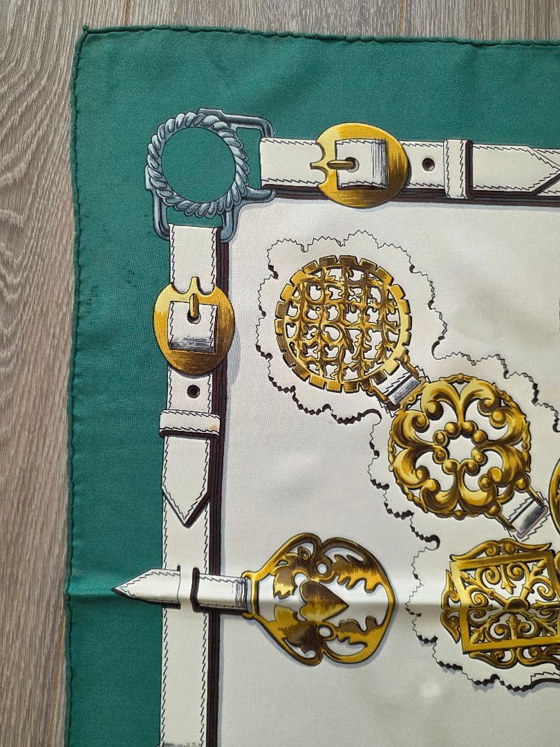 翁*様 HERMES エルメス カレ90 スカーフ \"Cuivreries\"