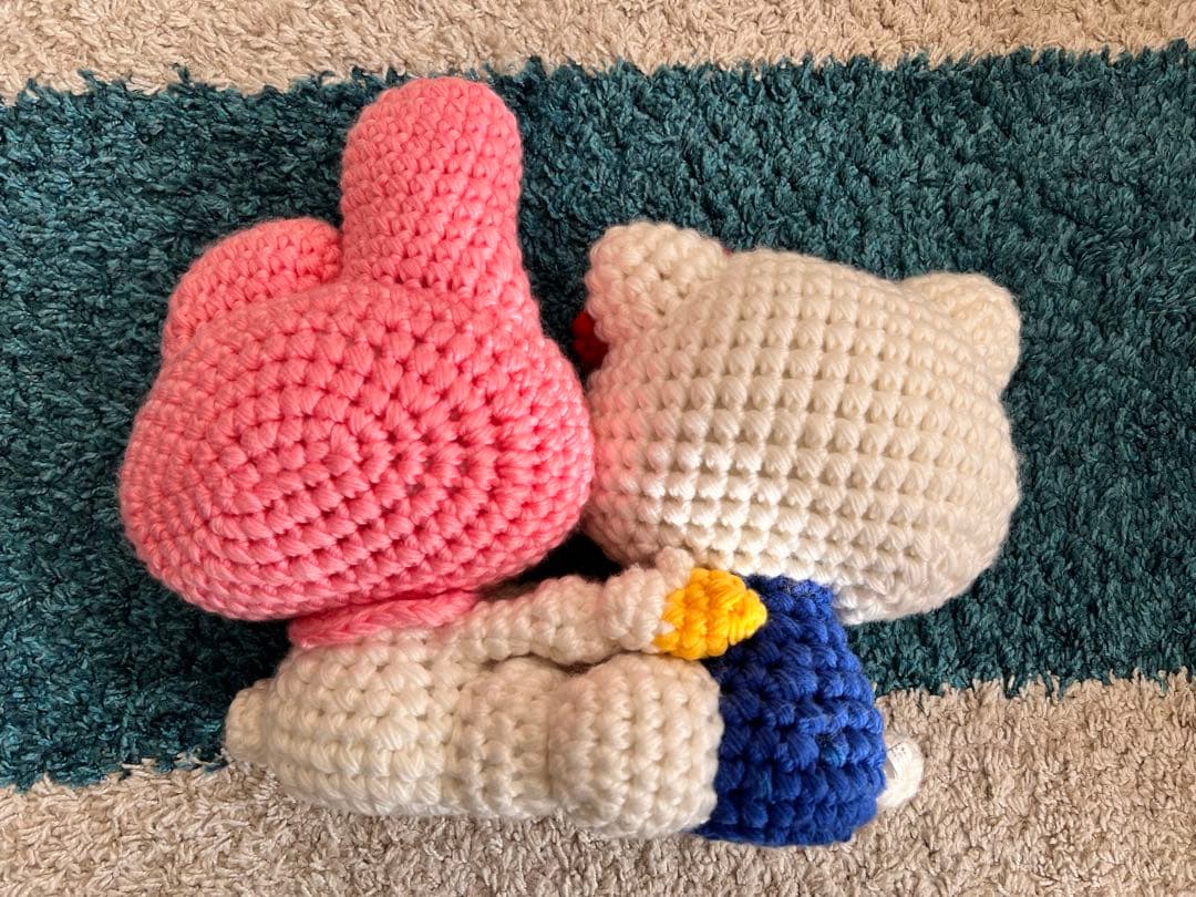 ハローキティ マイメロディ 編みぐるみ - メルカリ