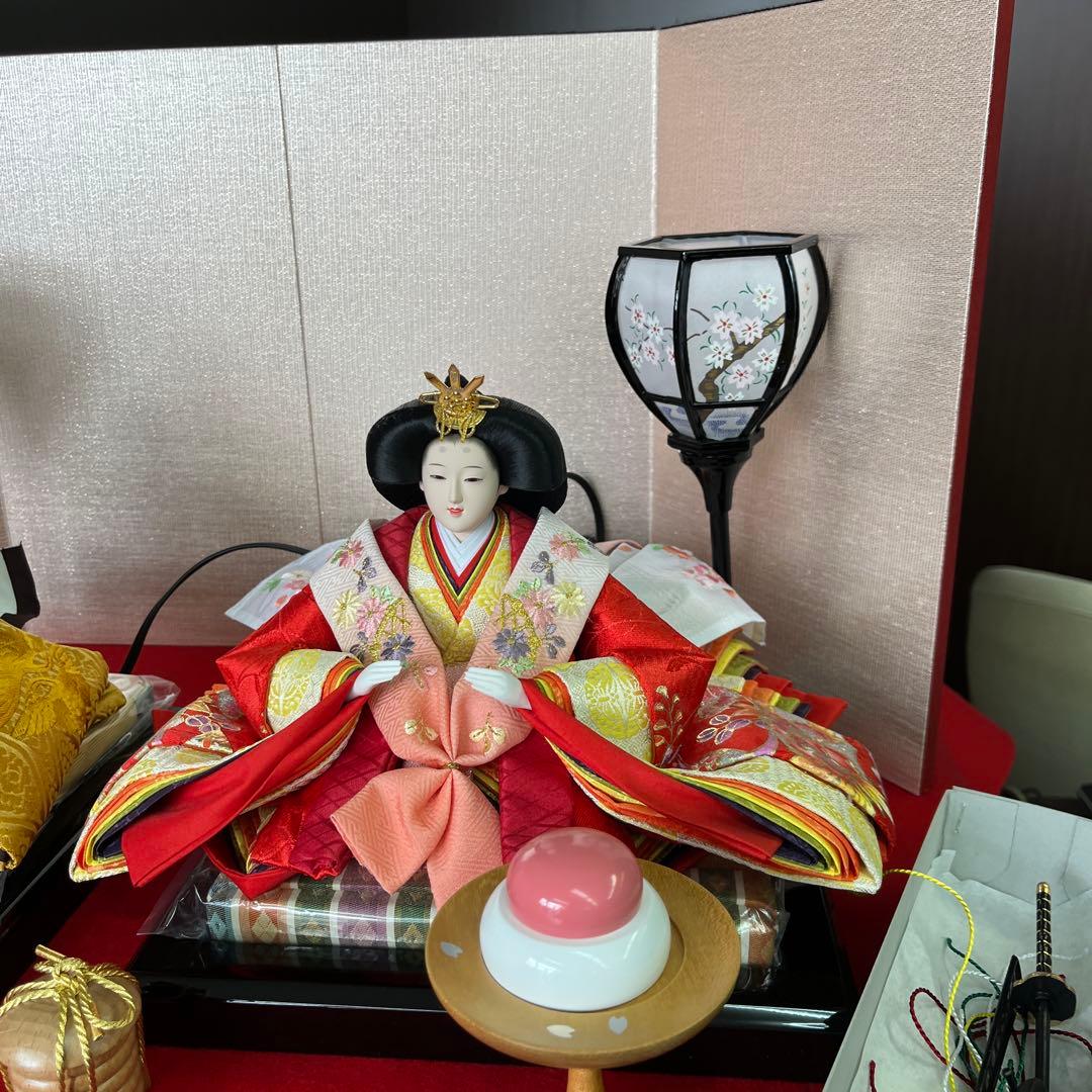雛人形 男雛と女雛の親王飾り わかさや人形店閉店処分9割引き - メルカリ