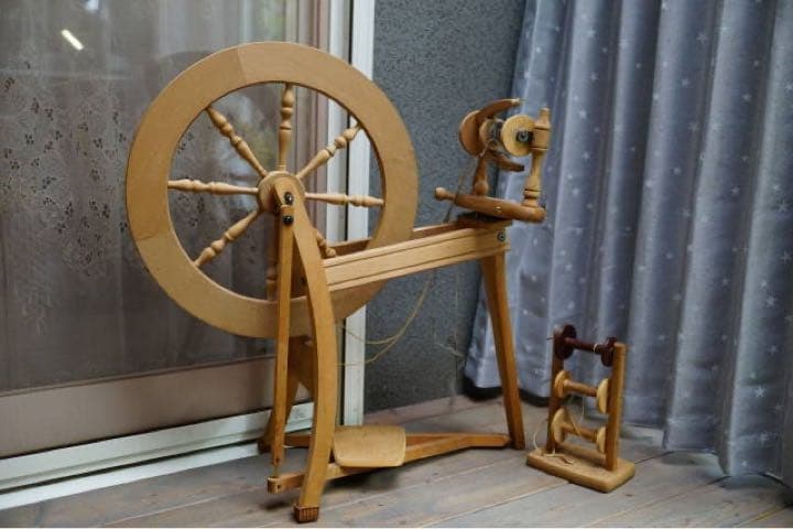 Ashford 木製糸車 糸巻 糸紡ぎ機 糸紡ぎ車 手紡ぎ機 紡毛機 羊毛 白木