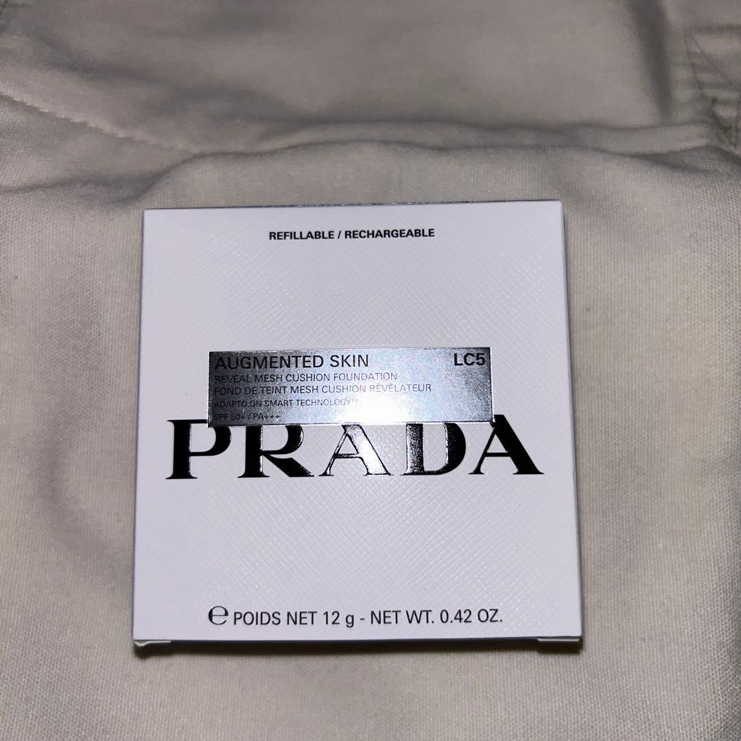 PRADAのAUGMENTED SKINクッションファンデーション、色はLC5 メッシュ クッション LC5