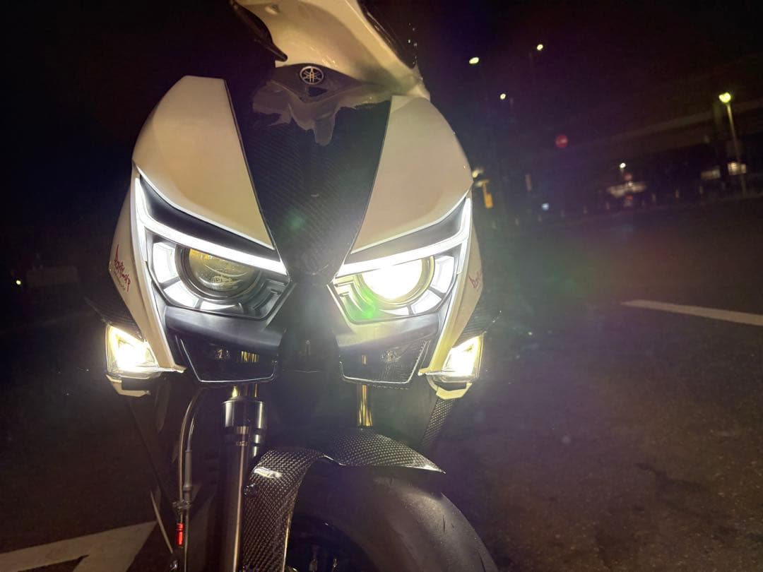 グリファスジャンク品　 グリファス　JING SHING ヘッドライト Amazon | JING SHING 6型シグナス グリファス(CYGNUS GRYPHUS) LED