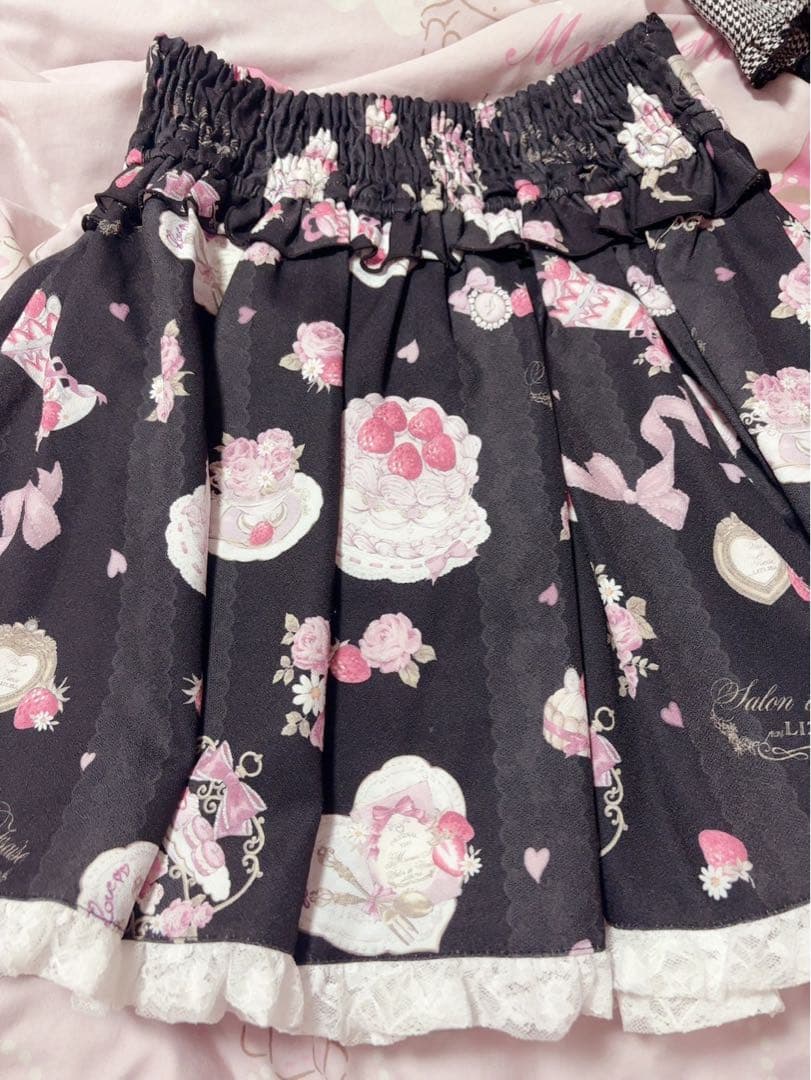 リズリサ LIZLISA Salon de Fraise柄セットアップ - メルカリ