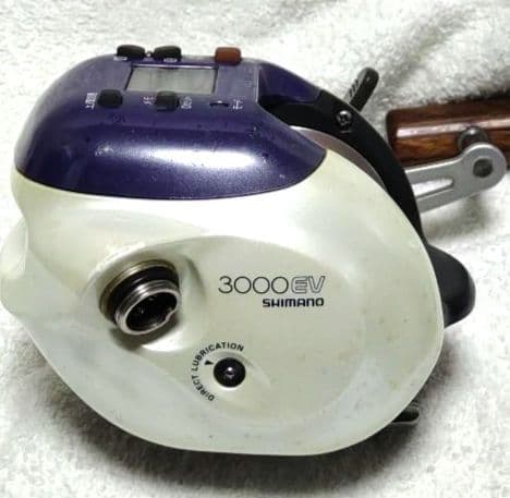 シマノ3000EV 少々キズ有るが動作良好 - メルカリ