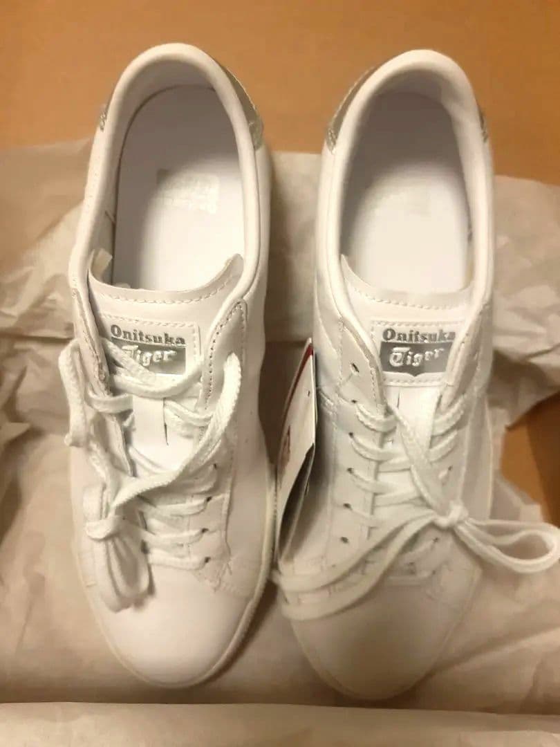 ★未使用★オニツカタイガー　LAWNSHIP 3.0 25.5cm ローンシップ