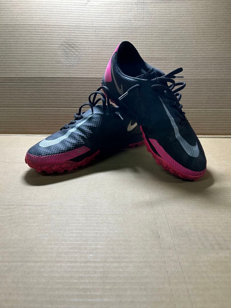 ナイキ　リアクトファントムＧＴ　ＰＲＯ　ＴＦ　２７センチ　フットサル　サッカー NIKE ナイキ リアクト ファントムGT プロ TF(ホワイト×ピンク) CK8468