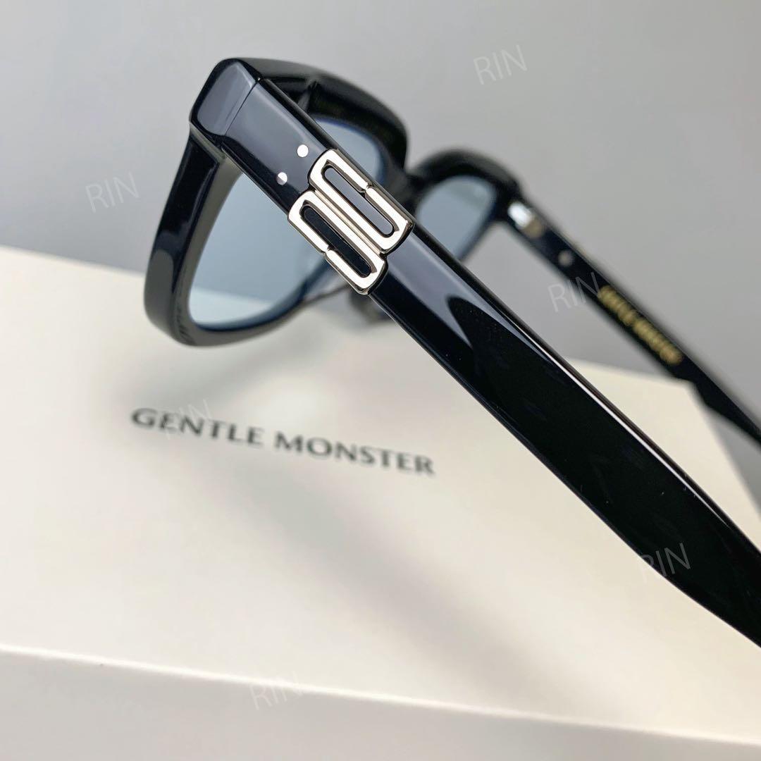 GENTLE MONSTERスクエアサングラス ブラック/ブルー musee