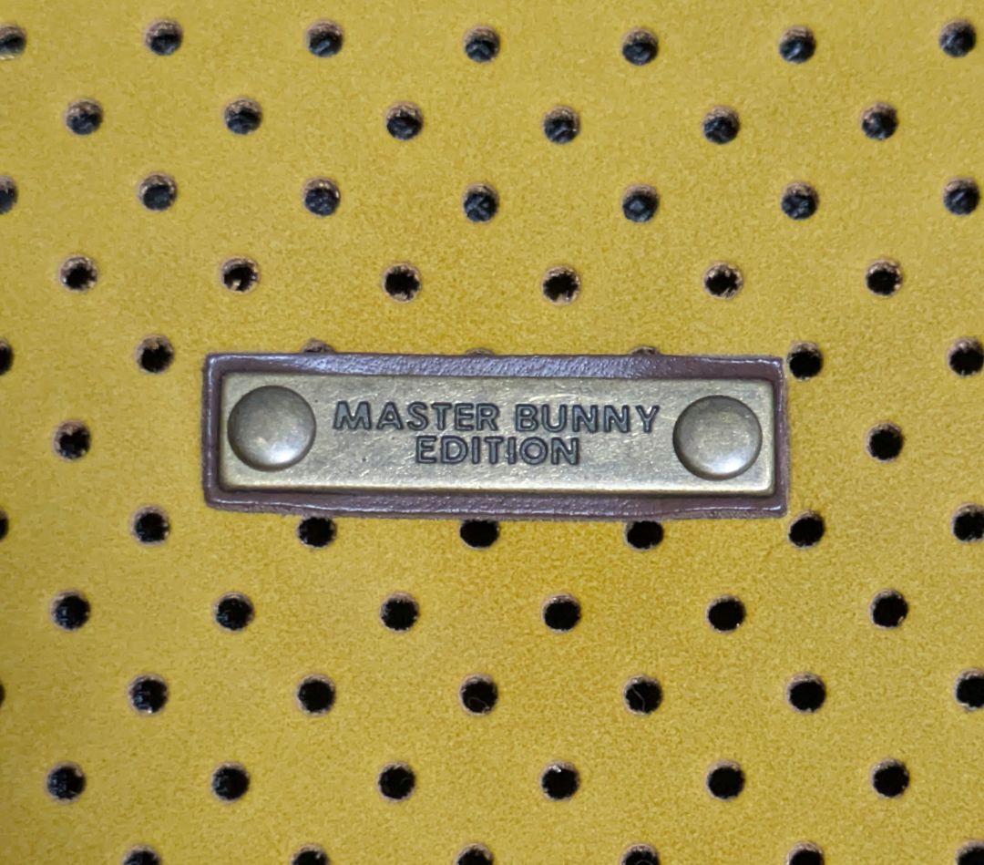 MASTER BUNNY EDITION パンチングスエード トートバッグ