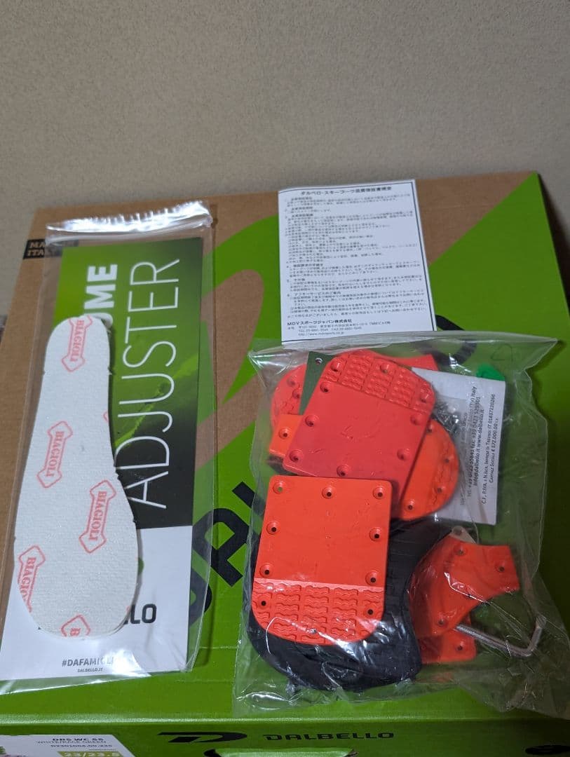 23/24 DALBELLO DRS SS 23.5cm 定価は120,000円