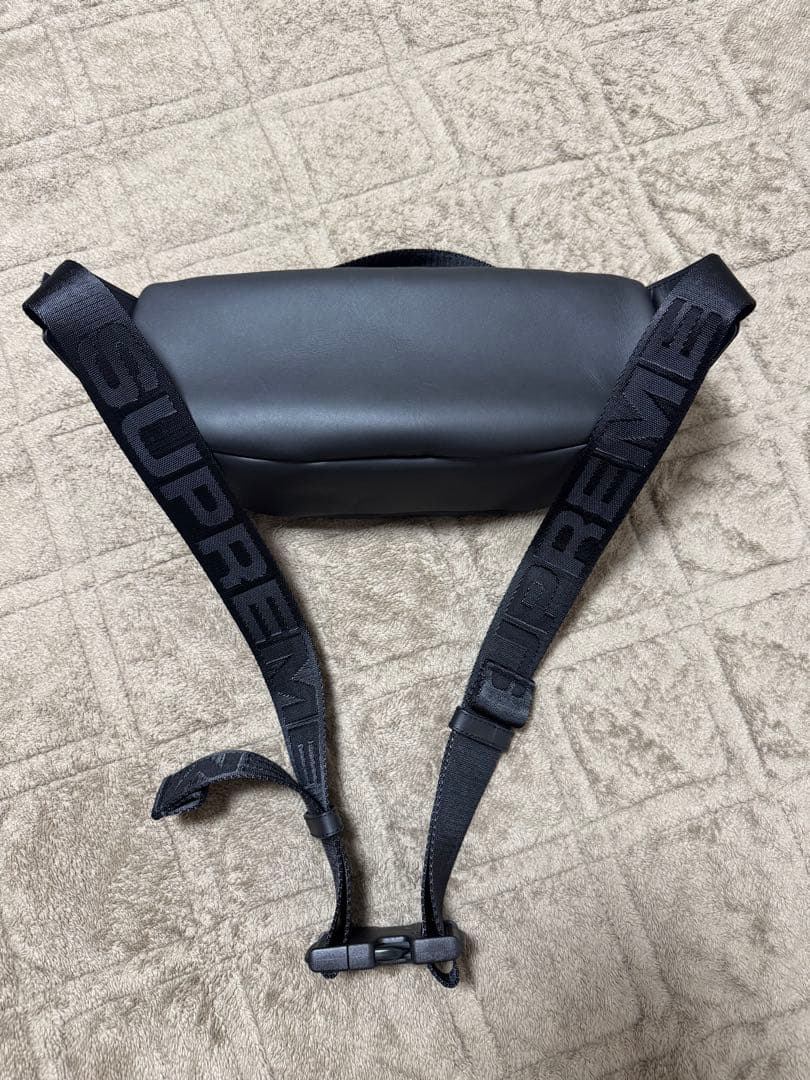 ヨ*カ様 Supreme Leather Waist Bag \"Black\" (