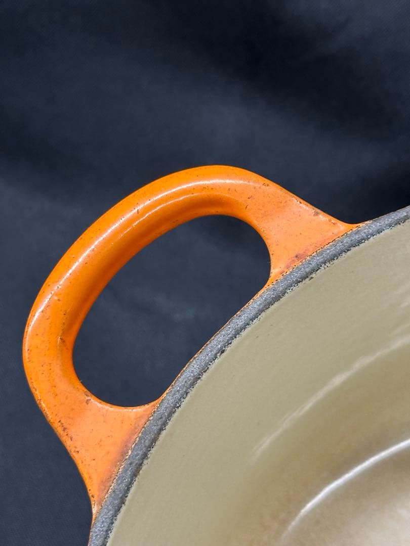 USED】Le Creuset ルクルーゼ 両手鍋 22cm フランス製 - メルカリ