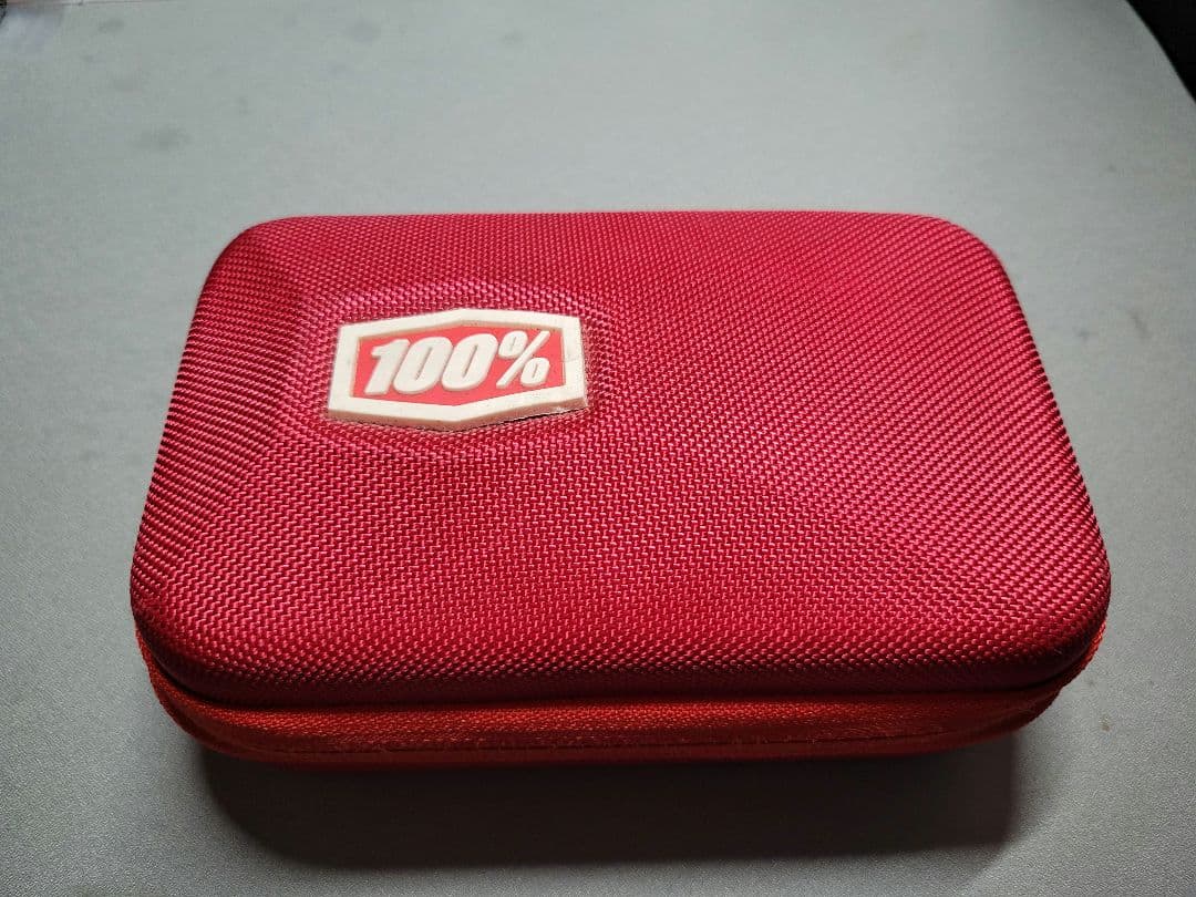 100% ワンハンドレッド サングラス ケース - メルカリ