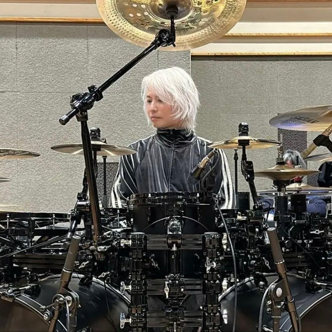 最終値下げ】HYDE着 SHARE SPIRIT ベロアセットアップ M - メルカリ