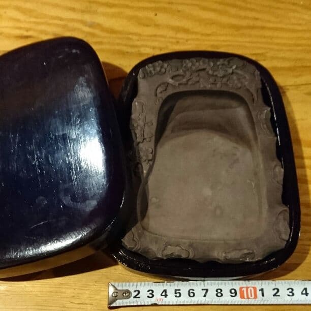 硯 端渓硯 Amazon | 大玄堂 硯 端渓硯 宋坑硯 4吋 端渓硯 木箱付 自然型 実用硯