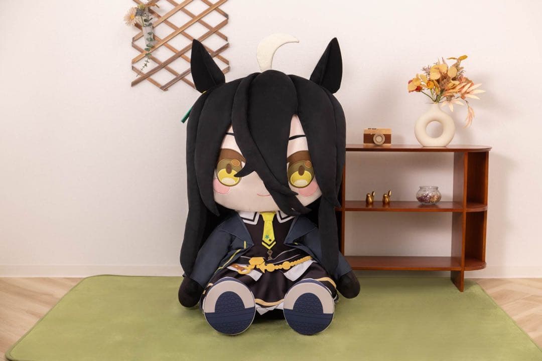 な*認様 どきゅーとウマ娘 超特大ぬいぐるみ マンハッタンカフェ 劇場版『ウマ娘 プリティーダービー 新時代の扉』より、「ジャングル