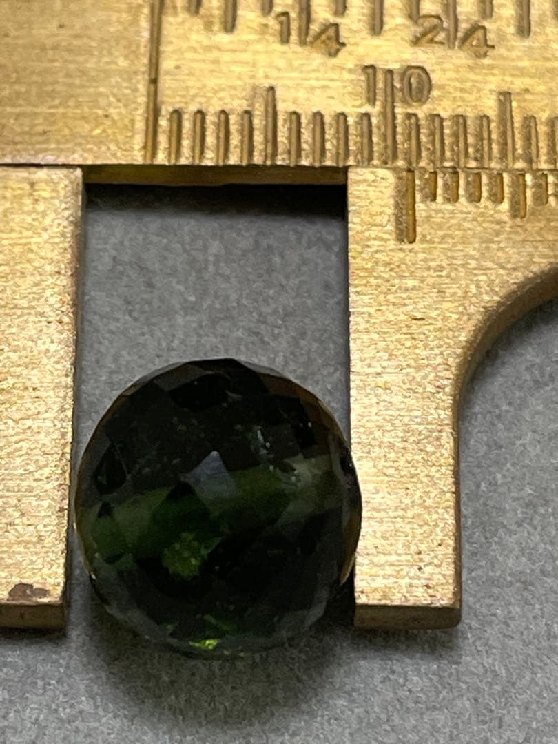 オ*ユ様 激レア　モルダバイト