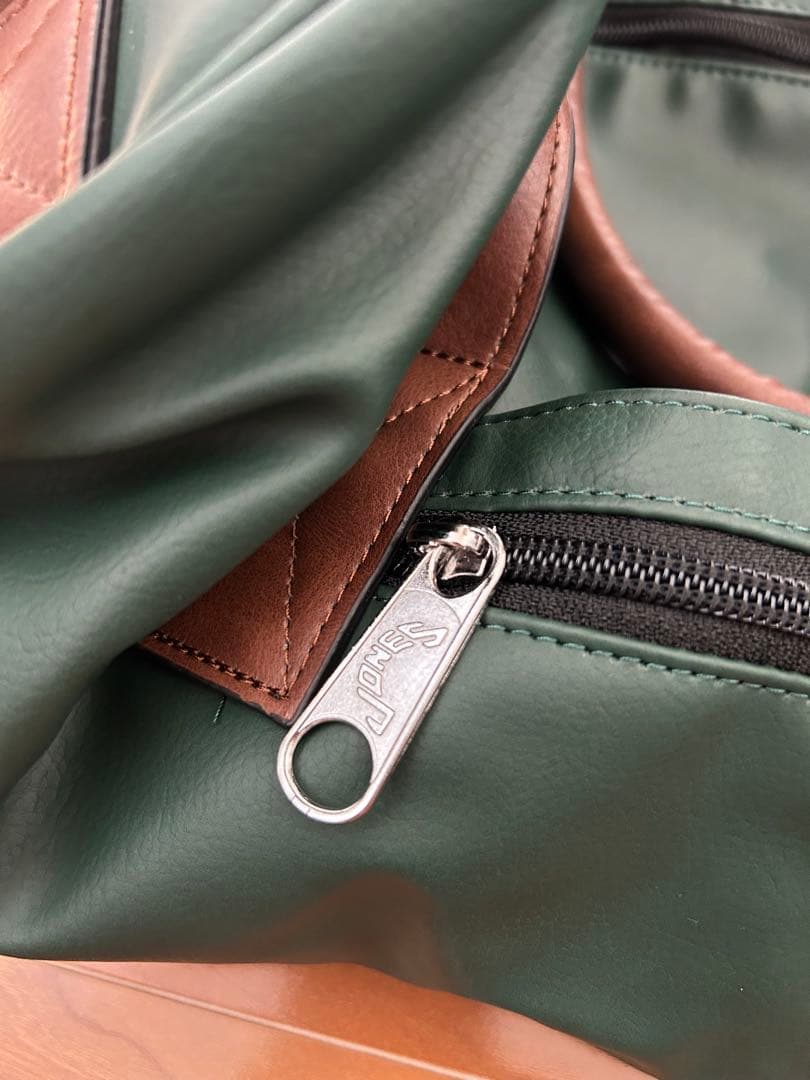 Jones Duffle Bag Evergreen/Kodiak