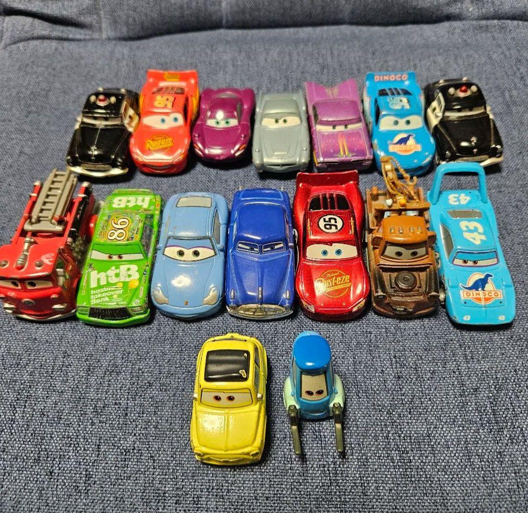 廃盤含トミカカーズ ミニカー 16台セット 廃盤含トミカカーズ ミニカー 16台セット 新 発売