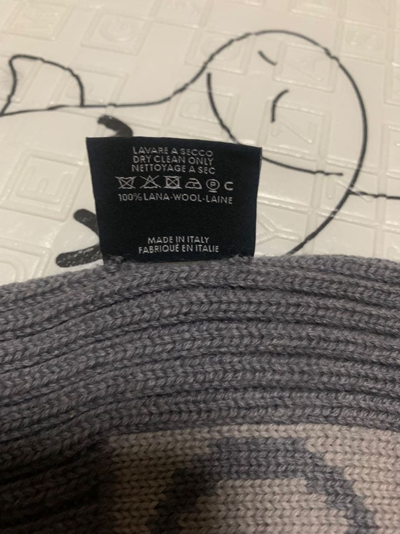 Gucci グレー リブ編みマフラー