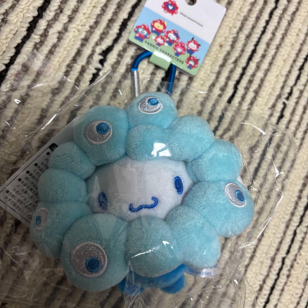 EXPO2025 サンリオ ミャクミャク シナモロール　なりきり　推しカラー sanrio（サンリオ） ミャクミャク なりきり立体マスコットカラー