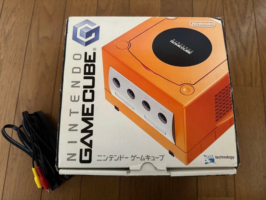 ジャンク ゲームキューブ オレンジ 外箱有 ケーブル二点付 任天堂（Nintendo） ゲームキューブ GC GAMECUBE 本体 オレンジ