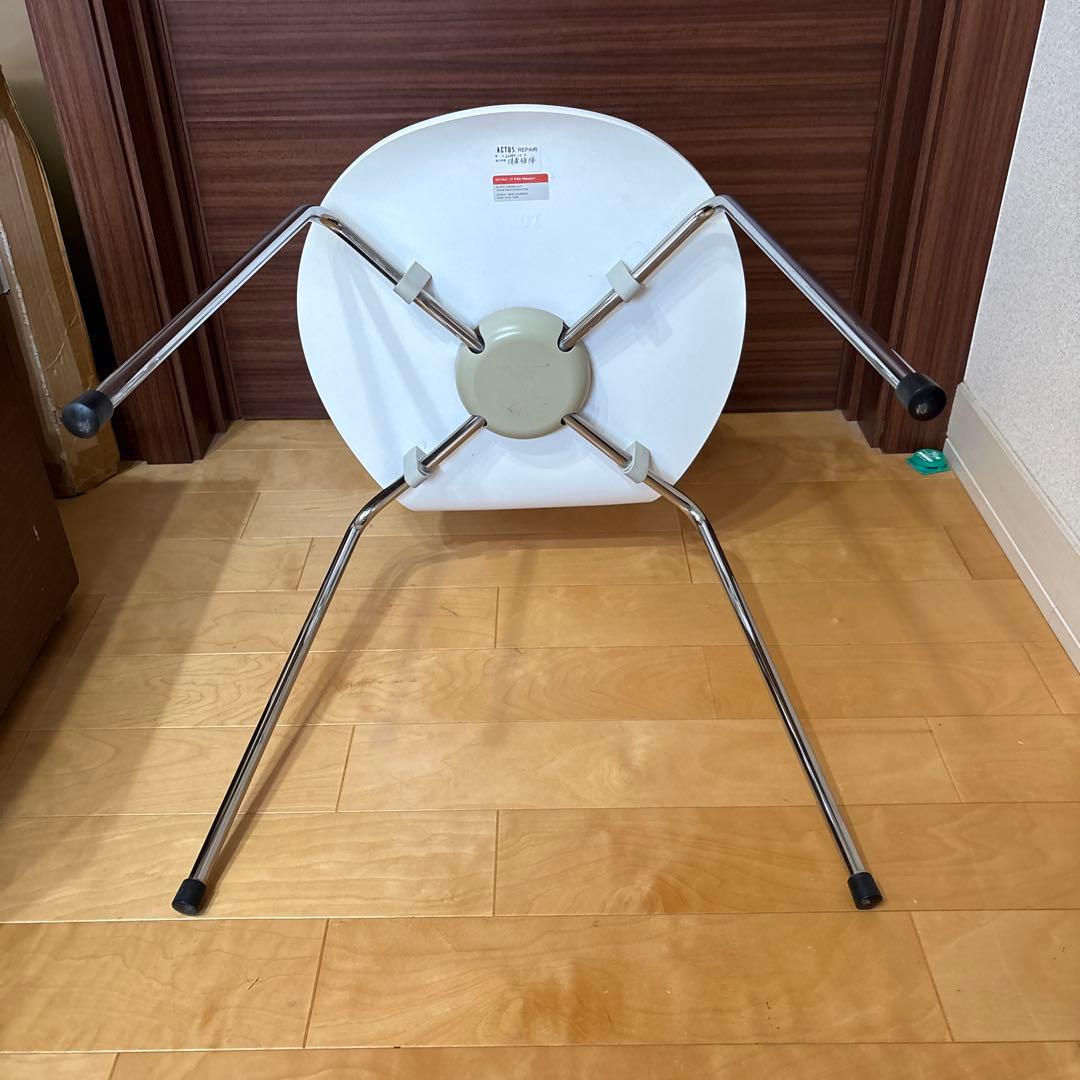 貴重】Fritz Hansenアントチェア2008年製 2脚 座面接着補修済 - メルカリ