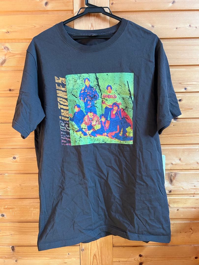 SixTONES VVSツアーtシャツ - メルカリ