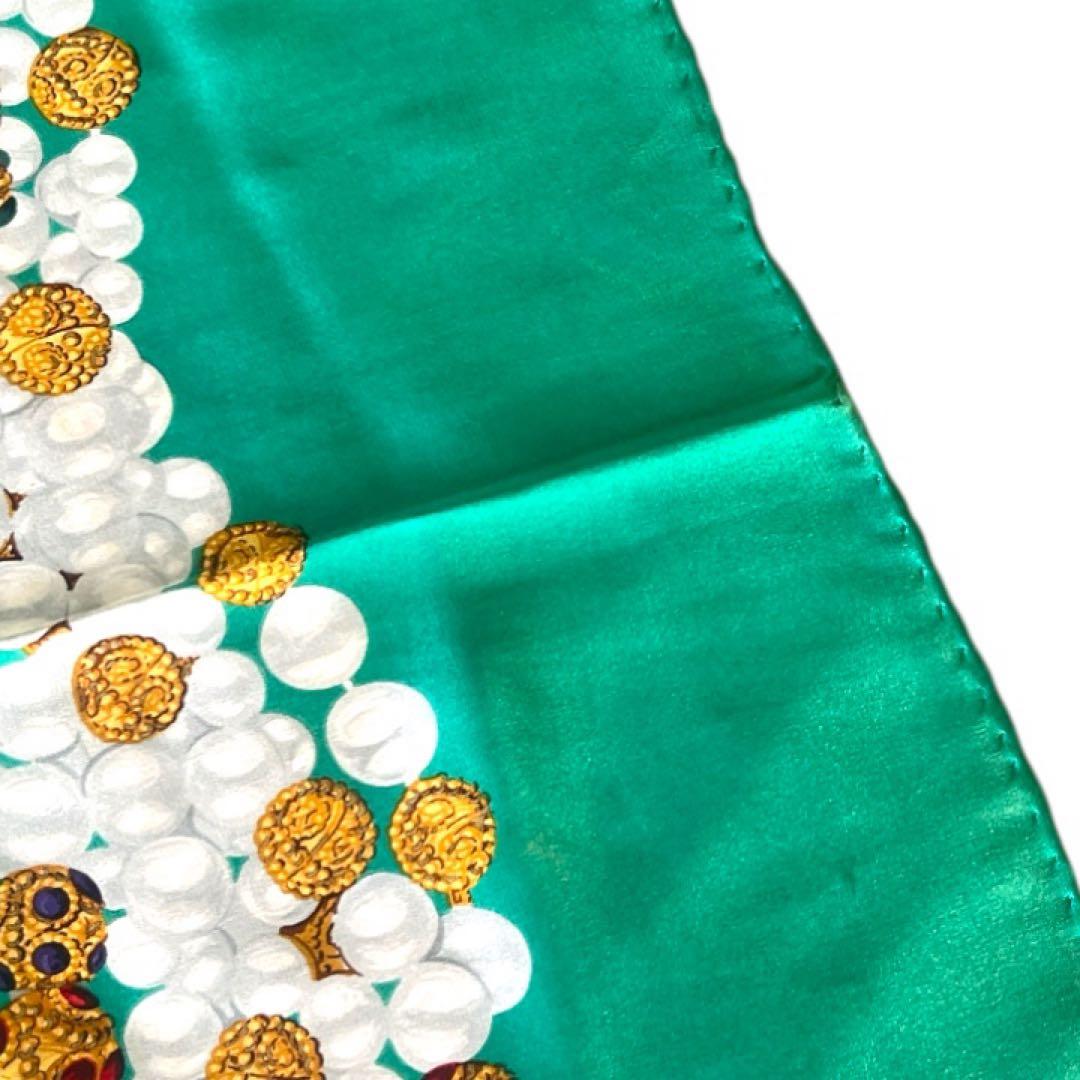 CHANEL スカーフ グリポア柄 宝石 グリーン ヴィンテージ シルク 大判