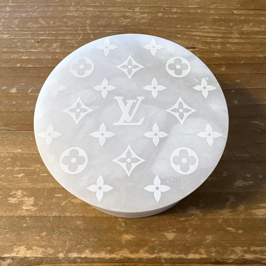 ク*ス様 LOUIS VUITTON ノベルティ フレグランスボックス 非