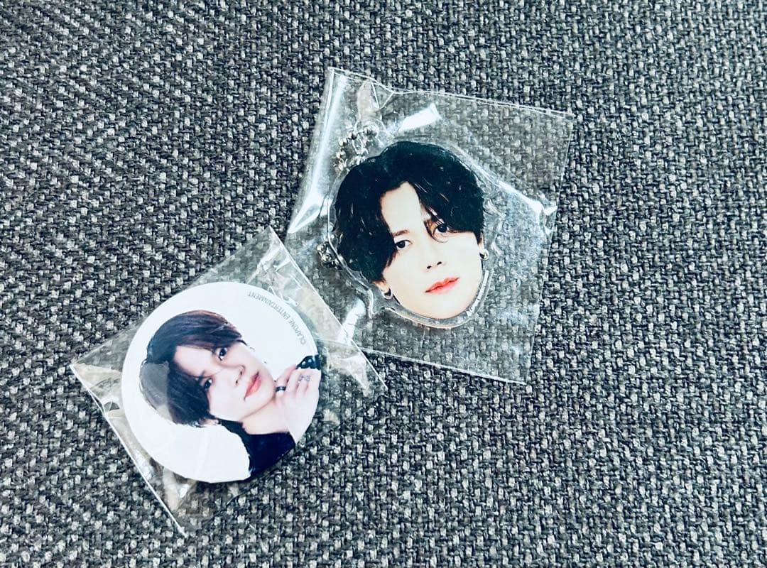 INI カプセルトイ 藤牧京介 顔アクキー 缶バッジ - メルカリ