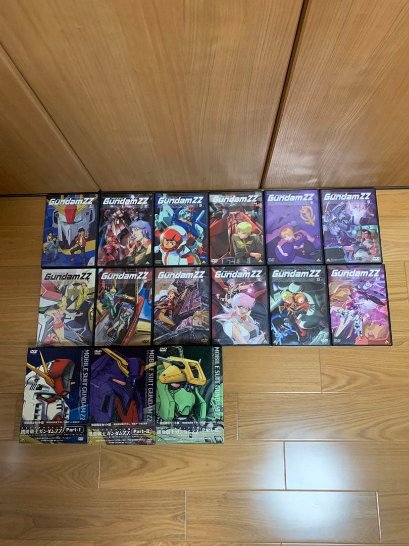 美品 機動戦士ガンダム、Z、Z Z、逆襲のシャア他DVD48本セット