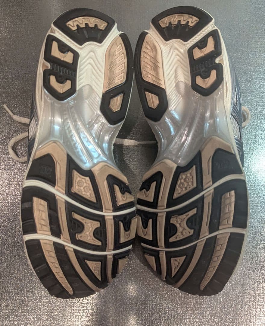 靴 asics GEL-KAYANO14 CRM 24.5cm