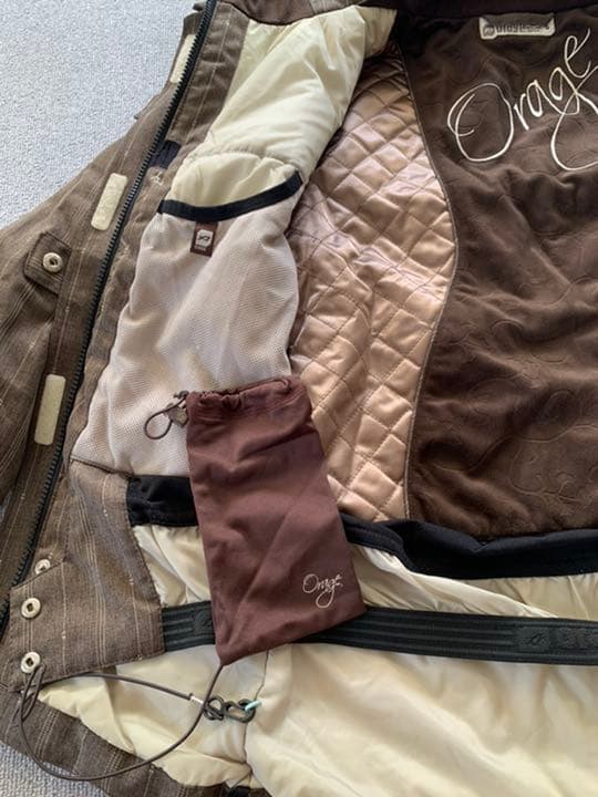 美品早い者勝ち‼️150㎝ DESCENTEスキーウエアー デサント スキー