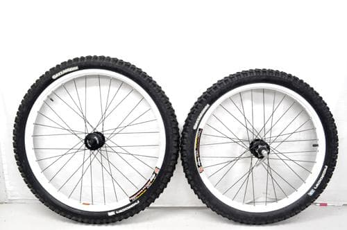 SUNRIMS 26X24inch XTハブDISC DHホイールセット