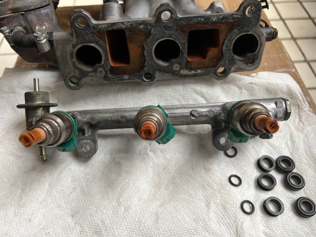 スズキジムニーJA11 AT 4型 スロットル&インマニ&インジェクター