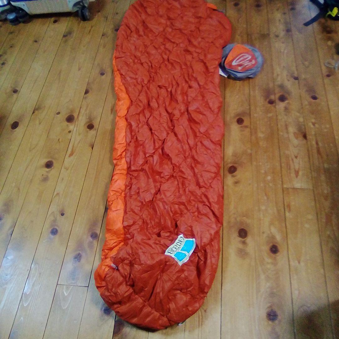 mont-bell Burrow Bag #5 使用可能限界温度：－2度