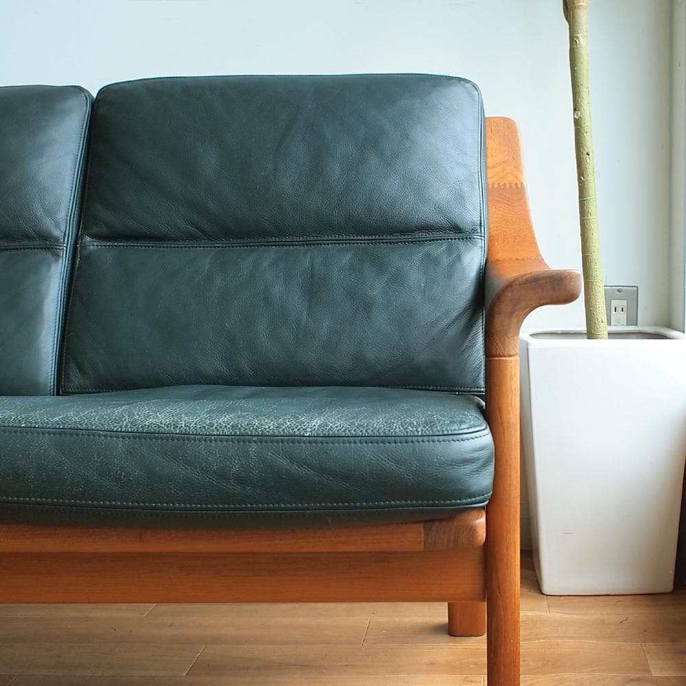 ビンテージ デンマーク製 P.J.Furniture チーク材 3人掛けソファ