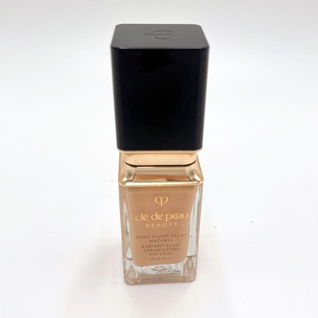 クレドポーボーテ　タンフリュイドエクラナチュラル　リキッドファンデ20 タンフリュイドエクラ ナチュレル - リキッドファンデーション