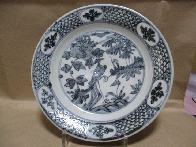 中国南部　明朝　青花魚藻文大皿　I14-2 中国南部 明朝 青花魚藻文大皿 I14-2 青花魚藻文大皿 文化遺産オンライン