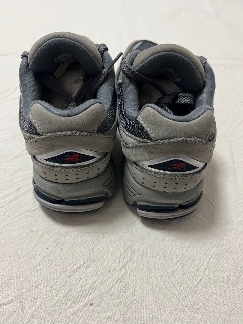 靴 new balance 2002RA 23.5cm