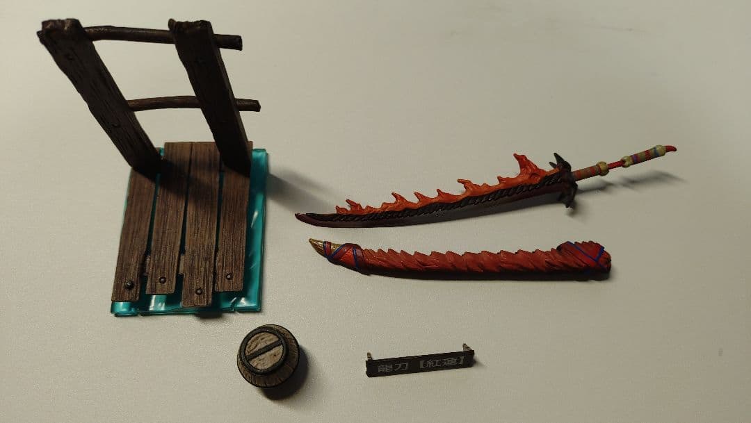 非売品】モンスターハンター 狩猟武器コレクションVol.3 龍刀【紅蓮