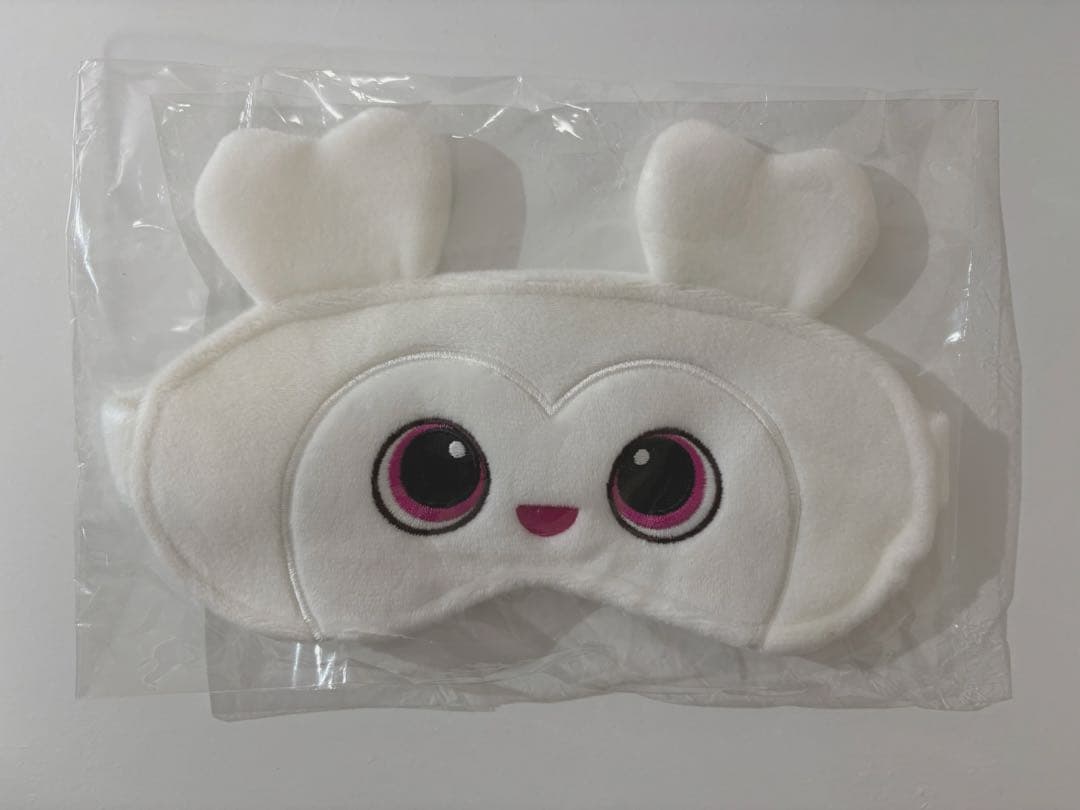 TWICE BABY DAVELY EYEMASK