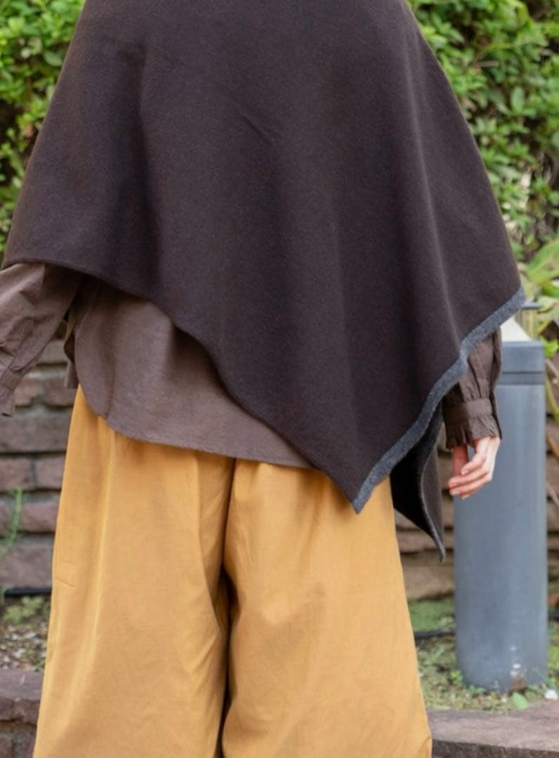 極美品 メゾンドソイル ウールカシミヤプレインポンチョ